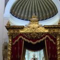Мощи Святого Благоверного Великого Князя Александра Невского, почивающие в ковчеге Свято-Троицкого Собора Александро-Невской Лавры.