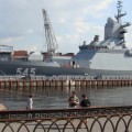 К Дню ВМФ России пока швартуются простые, скоростные охранники неведимки...